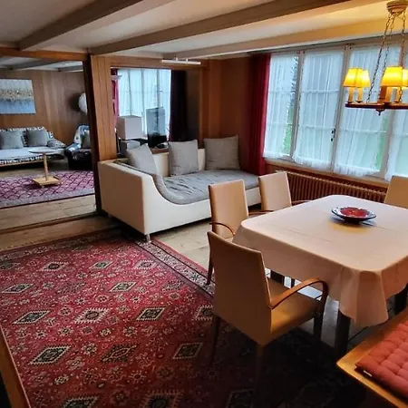 Cosy Traditional Swiss * Wengen